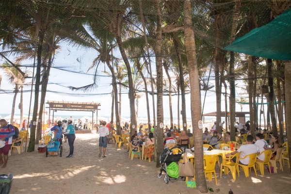 As Melhores Barracas da Praia do Futuro: Da Massagem à Piscina Natural As Melhores Barracas da Praia do Futuro- Da Massagem à Piscina Natural