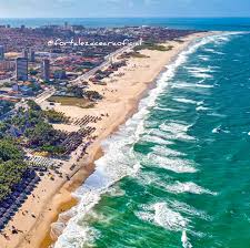 Melhor Época para Visitar a Praia do Futuro: Clima, Maré e Lotação Melhor Época para Visitar a Praia do Futuro